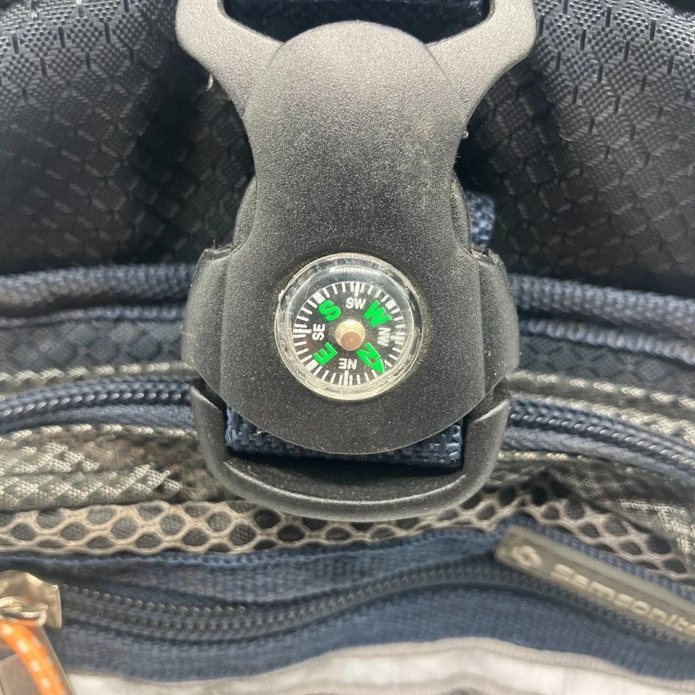 Samsonite (SB609BLU) Blue Multi-Pocket Digital Camera Bag w/ Compass No‎ Strap